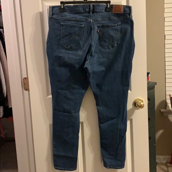 Levi Jeans - Picture 3 of 4